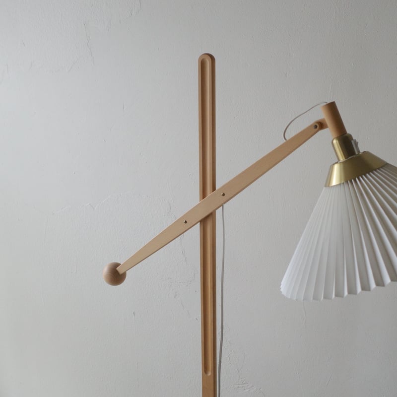 Vilhelm Wohlert for Le Klint / model.325 フロアランプ
