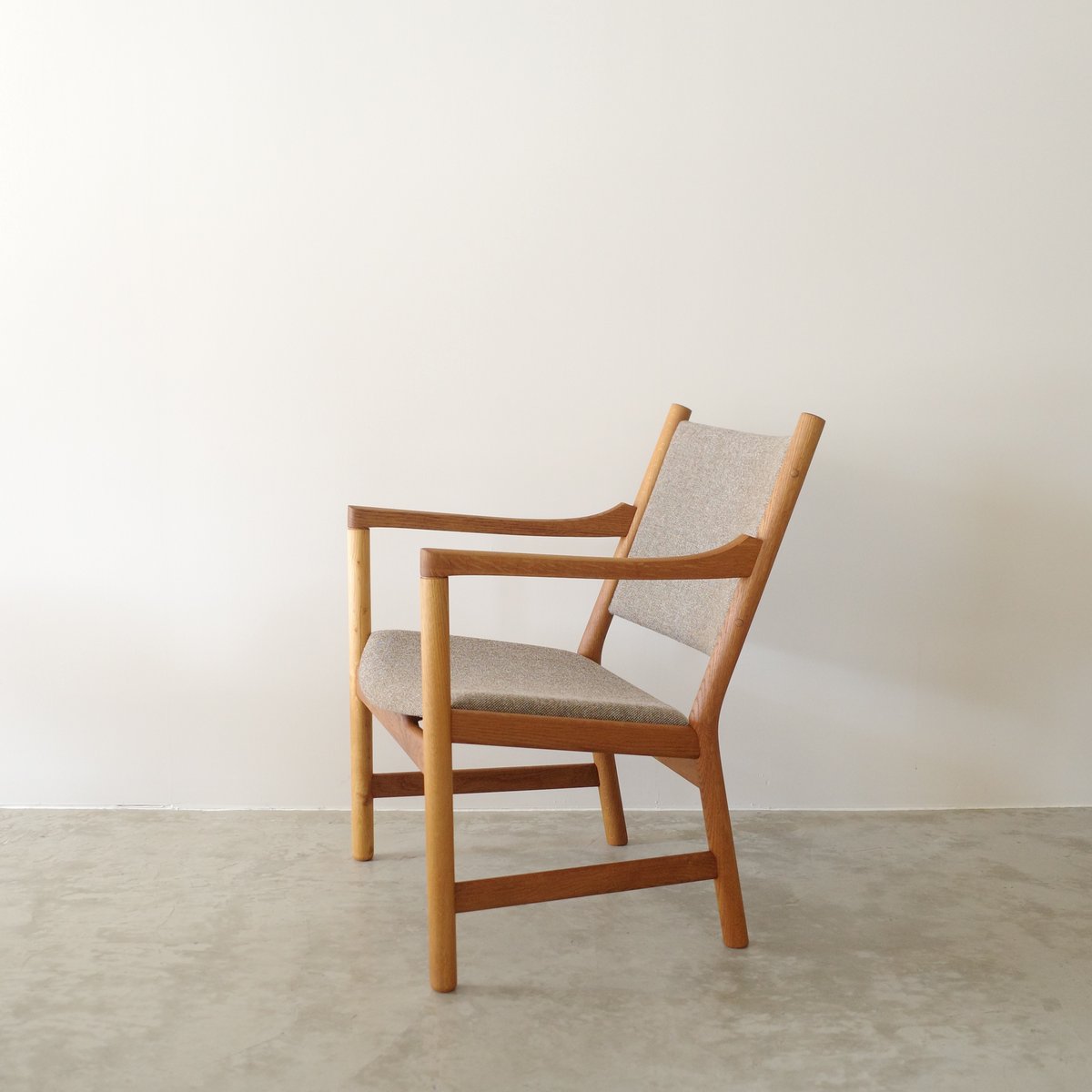 Hans J. Wegner CH52 イージーチェア（ oak ） | 𝐟𝐥𝐨𝐨𝐫