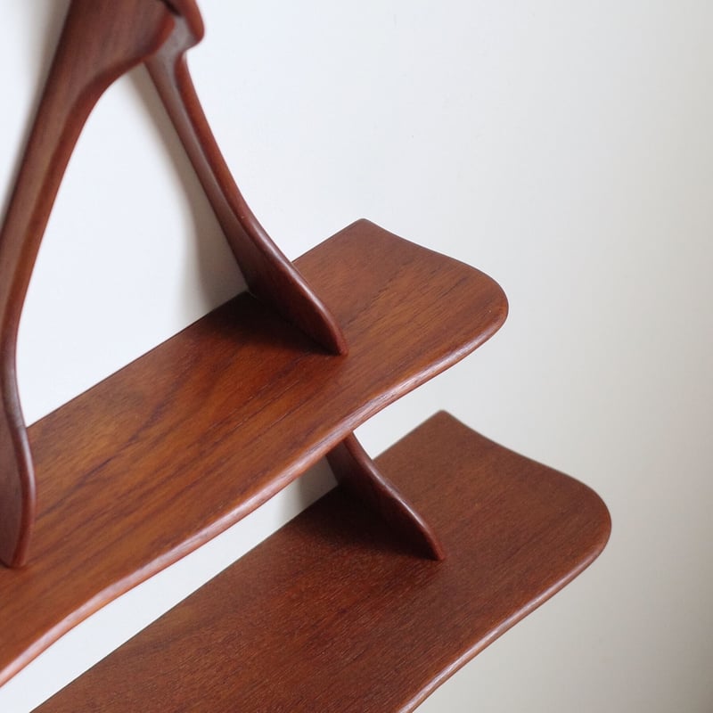 Peder Moos / ウォールシェルフ | 𝐟𝐥𝐨𝐨𝐫