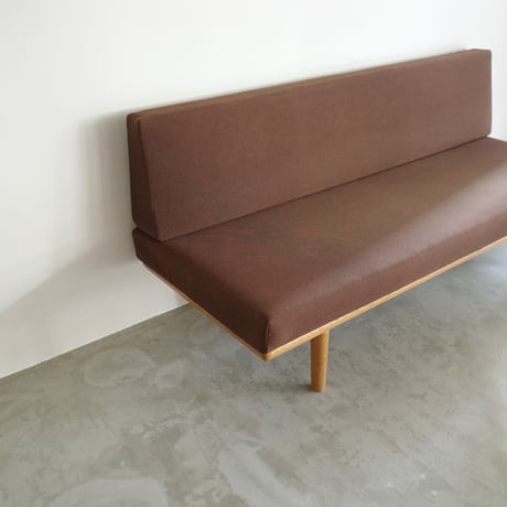 Hans J. Wegner / GE19 デイベッド