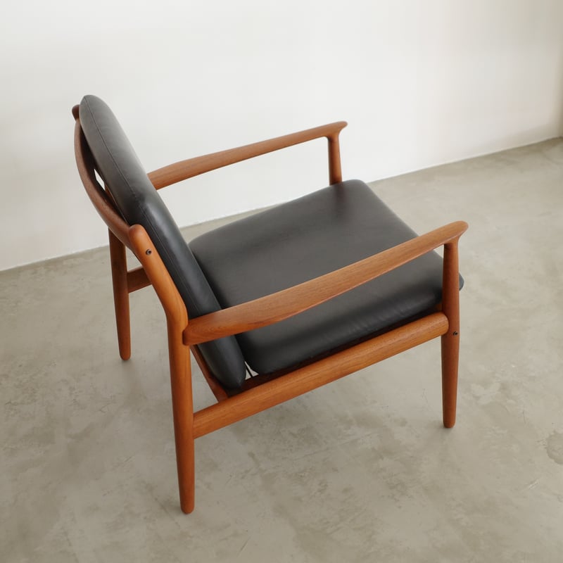 Svend Aage Eriksen GM11 アームチェア Svend Aage Eriksen GM11 アームチェア A Set Of Four Svend Aage