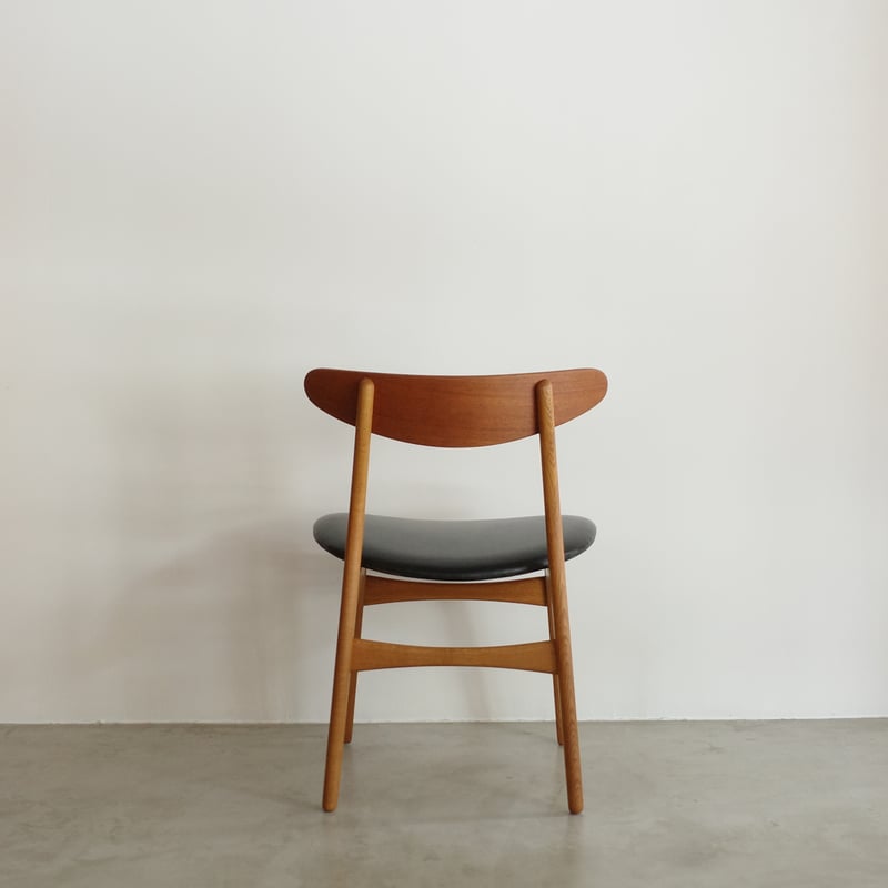 Hans J. Wegner / CH30 ダイニングチェア（ teak / oak ） |