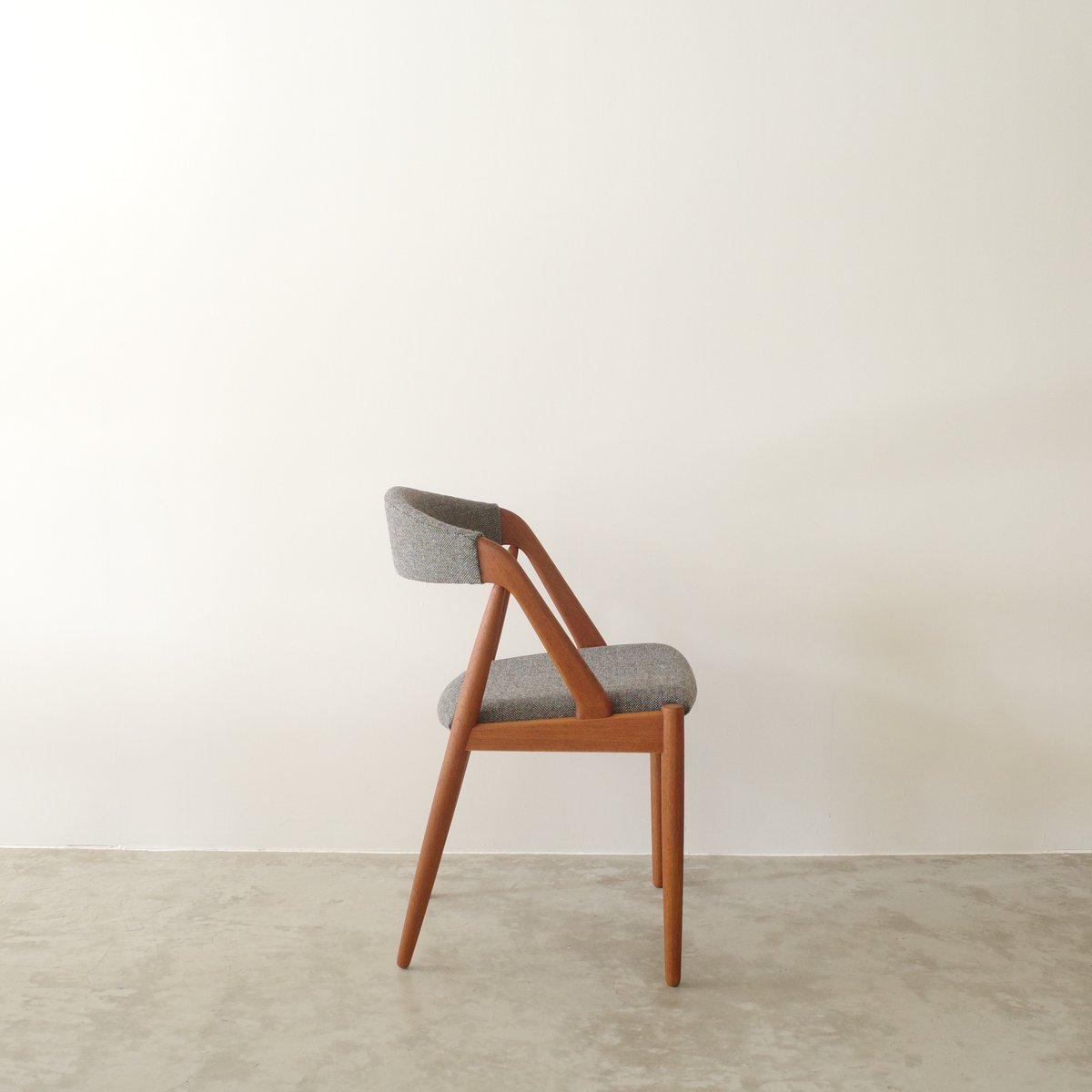 ハートセブン・Kai Kristiansen NV31 ダイニングチェア Kai Kristiansen / NV31 ダイニングチェア（ teak ） | 𝐟𝐥𝐨𝐨𝐫