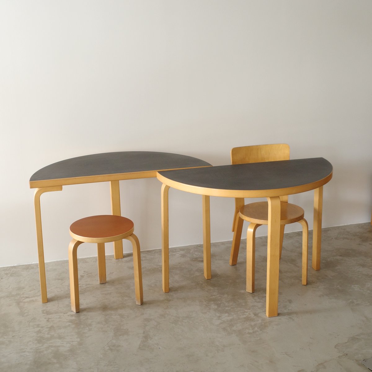 Aalto Artek 半円テーブル　ラミネート artek | 半円テーブル