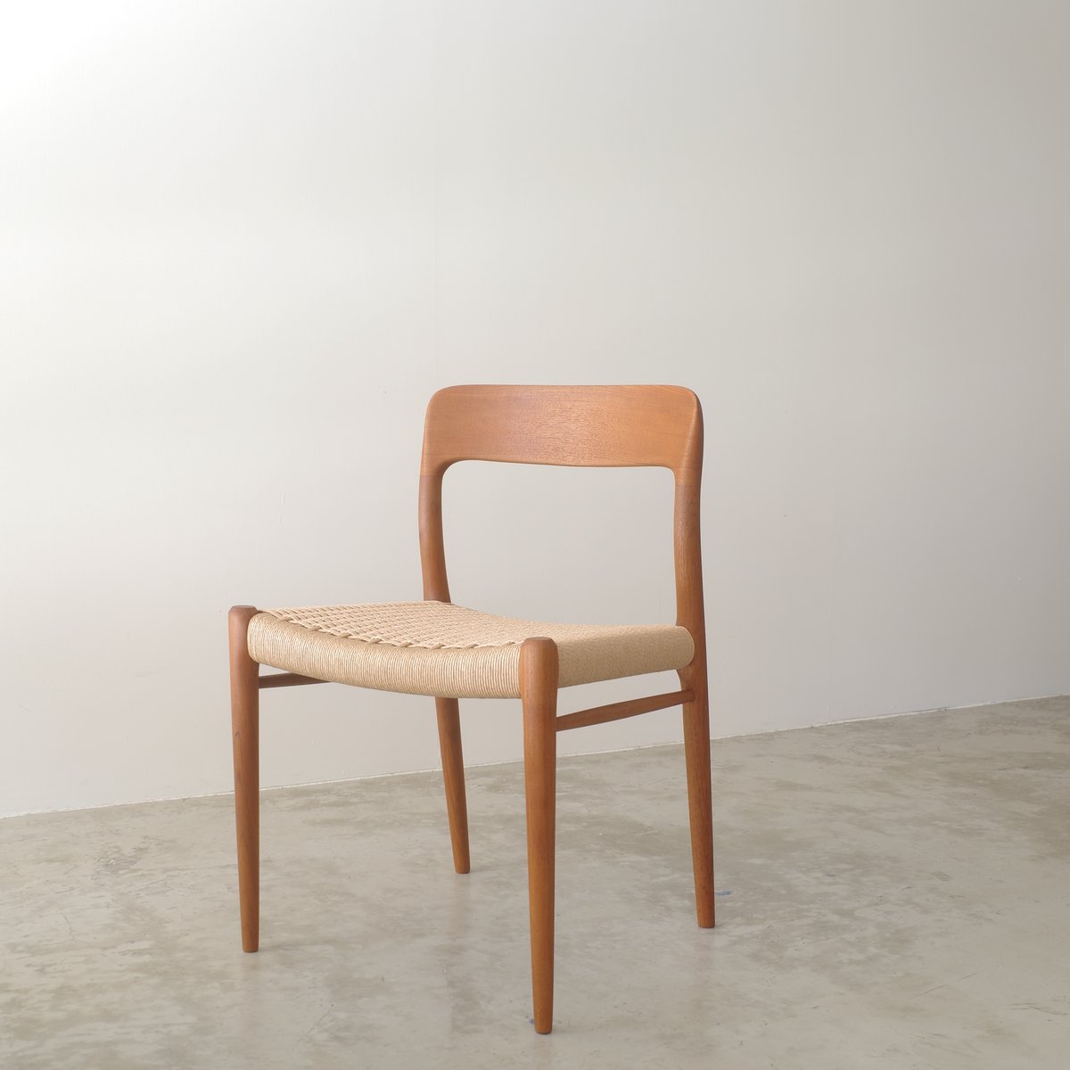 Niels Otto Moller for J. L. Moller / Model.75 ダ