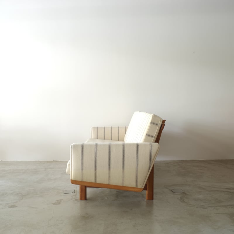 Hans J. Wegner / GE236 3シートソファ（ oak ） | 𝐟𝐥𝐨𝐨𝐫