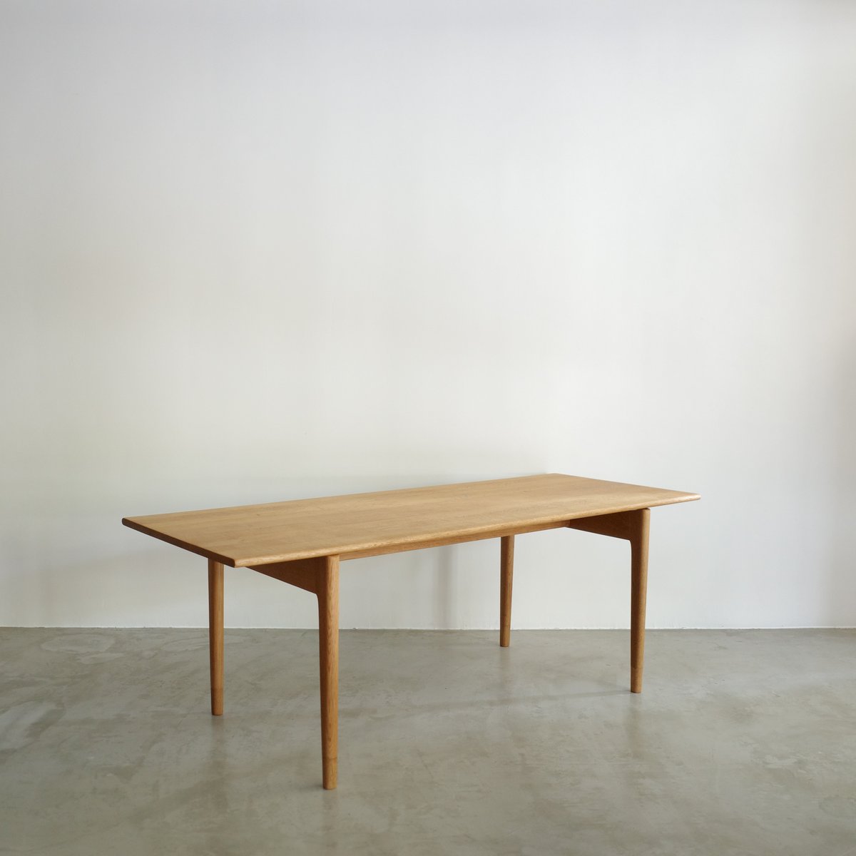 Hans J. Wegner / AT15 ソファテーブル（ oak ） | 𝐟𝐥𝐨𝐨𝐫