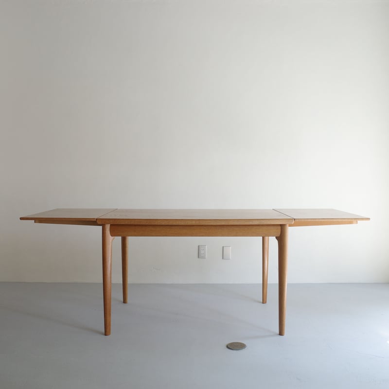 Svend Aage Eriksen / ダイニングテーブル | 𝐟𝐥𝐨𝐨𝐫