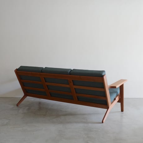 Hans J. Wegner / GE290 3シートソファ