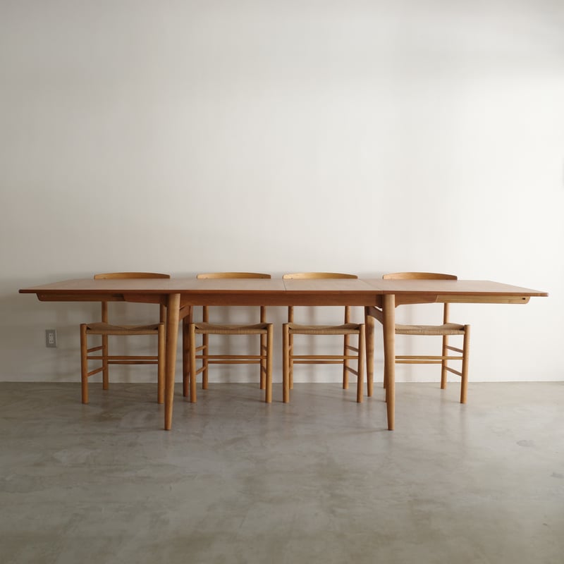 Hans J. Wegner / AT310 ダイニングテーブル（ teak / oak ）