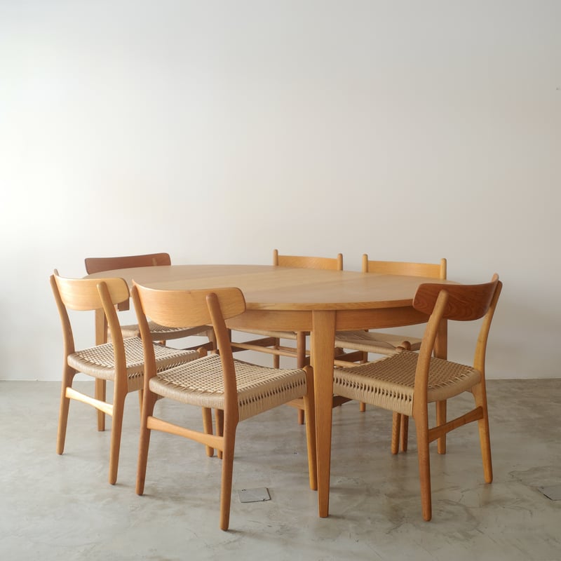Omann Jun / model.55 ラウンドダイニングテーブル（ oak ） | 𝐟𝐥𝐨𝐨𝐫