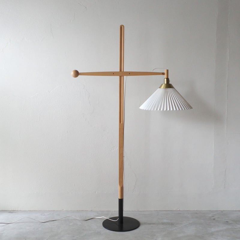 Vilhelm Wohlert for Le Klint / model.325 フロアランプ