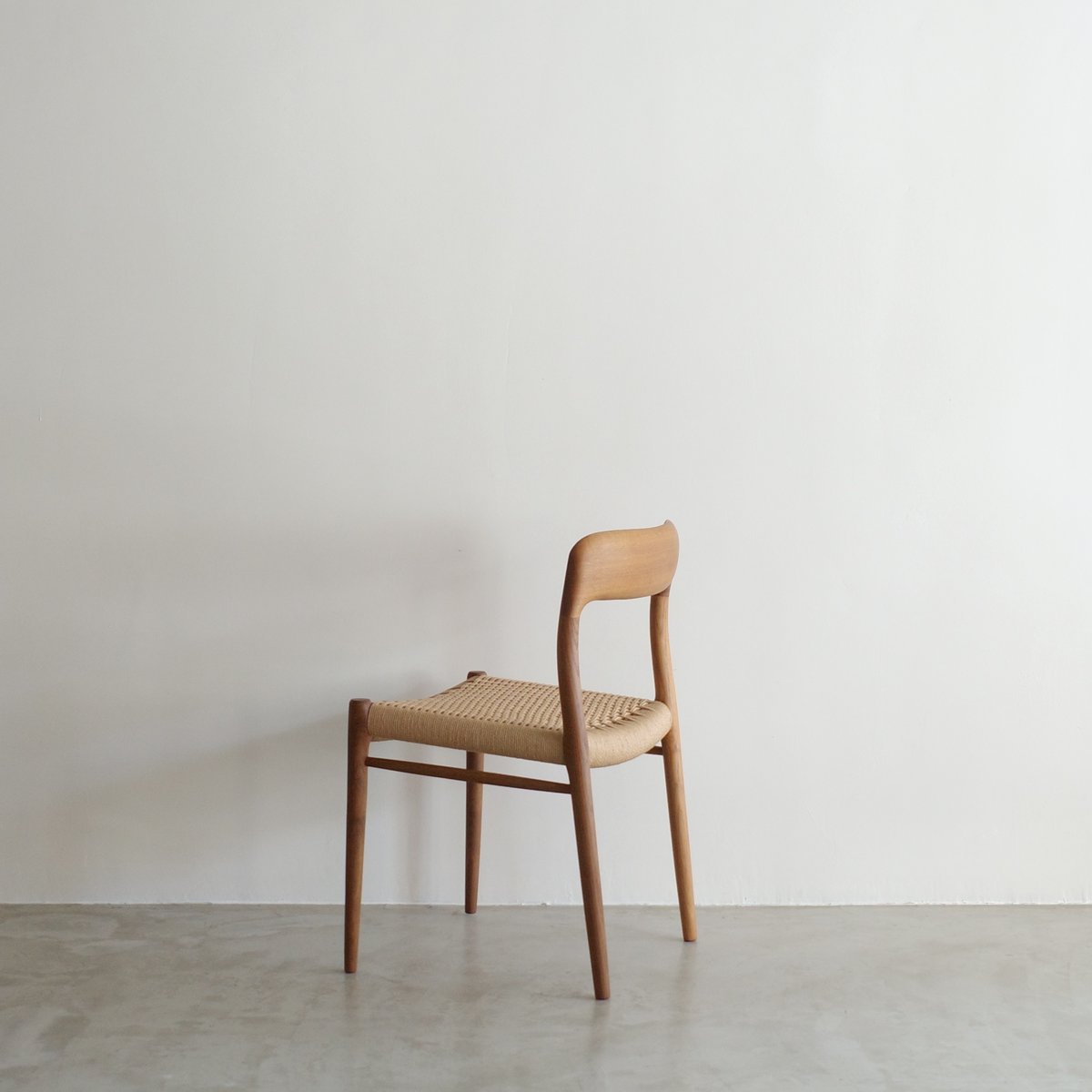 Niels Moller Model 75 チーク ペーパーコード張替え後未使用 Niels Moller Model 75 チーク ペーパーコード張替え後未使用