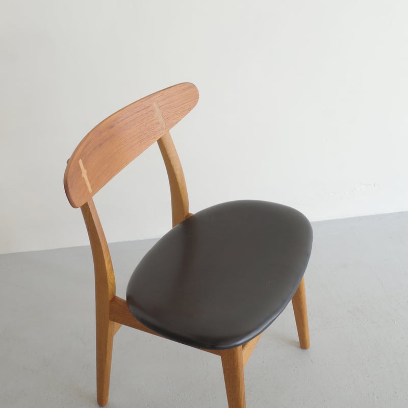 Hans J. Wegner / CH30 ダイニングチェア( teak / oak ) | Hans J. Wegner / CH30 ダイニングチェア( teak / oak ) |