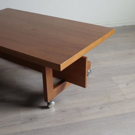 Hans J. Wegner / RY19 TVボード