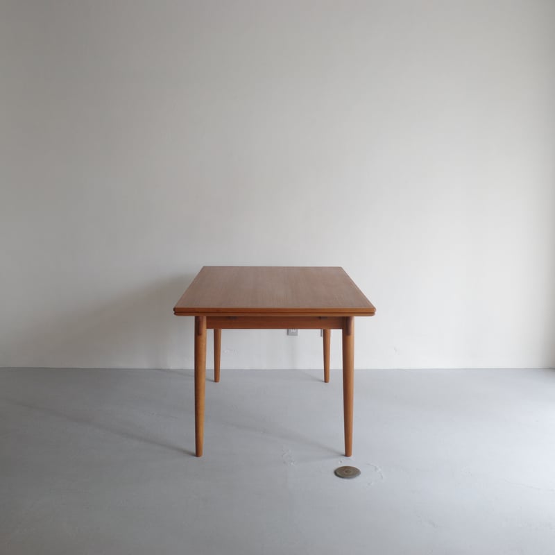 Omann Jun / model.54 ダイニングテーブル（ teak ） | 𝐟𝐥𝐨𝐨𝐫