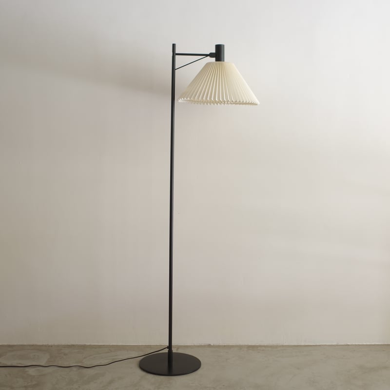 Flemming Agger for Le Klint / model.372 フロアランプ