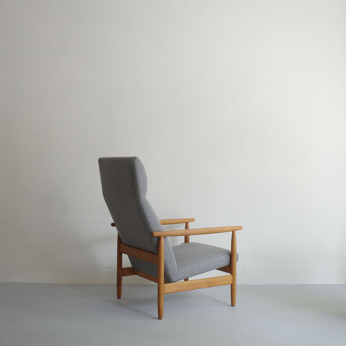 ①アイヴァントヨハンソン ソファテーブル ①アイヴァントヨハンソン