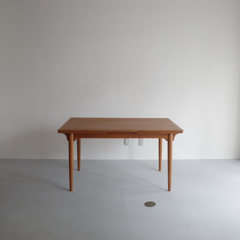 Omann Jun / model.54 ダイニングテーブル（ teak ） | 𝐟𝐥𝐨𝐨𝐫