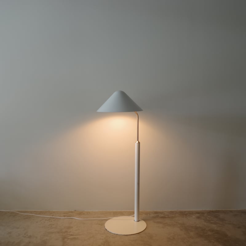 Jorgen Gammelgaard / ''FLOOR VIP'' フロアランプ | 𝐟𝐥𝐨𝐨𝐫