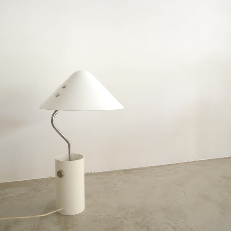 Jorgen Gammelgaard / ''VIP'' テーブルランプ | 𝐟𝐥𝐨𝐨𝐫