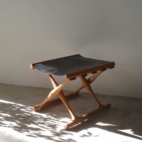 Poul Hundevad / PH43 ‘‘Goldhill’’ スツール〈 oak 〉