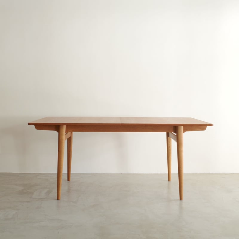 Hans J. Wegner / AT310 ダイニングテーブル（ teak / oak ）
