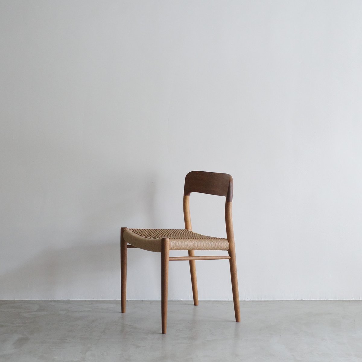 Niels Otto Moller model.75 ダイニングチェア オーク Niels Otto Moller model.75 ダイニングチェア オーク | 北欧家具