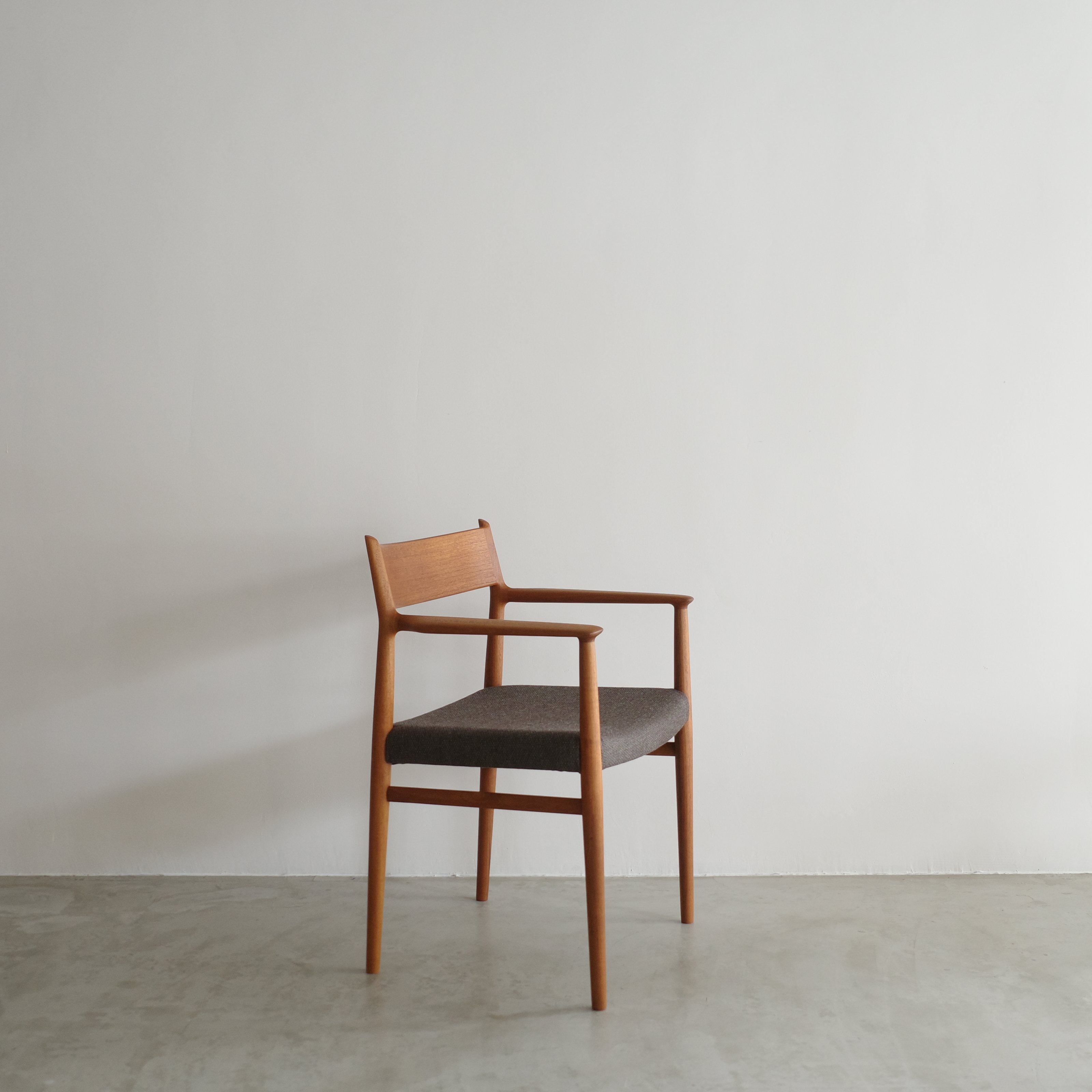Arne Vodder / Model.418A アームチェア〈 teak 〉 | 𝐟𝐥𝐨𝐨𝐫