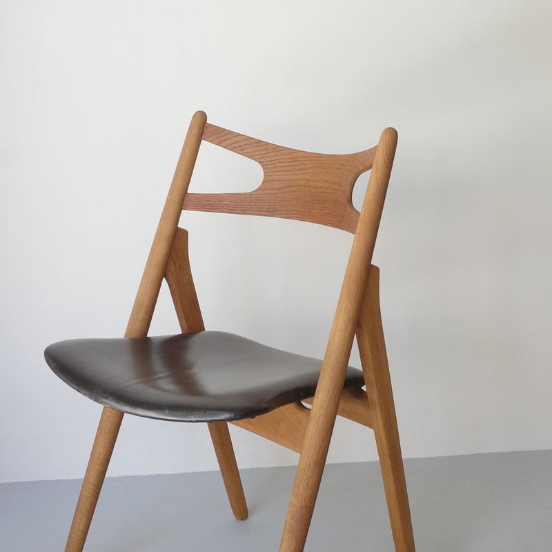 Hans J. Wegner / CH29 'Sawbuck' ダイニングチェア | 𝐟𝐥𝐨𝐨𝐫