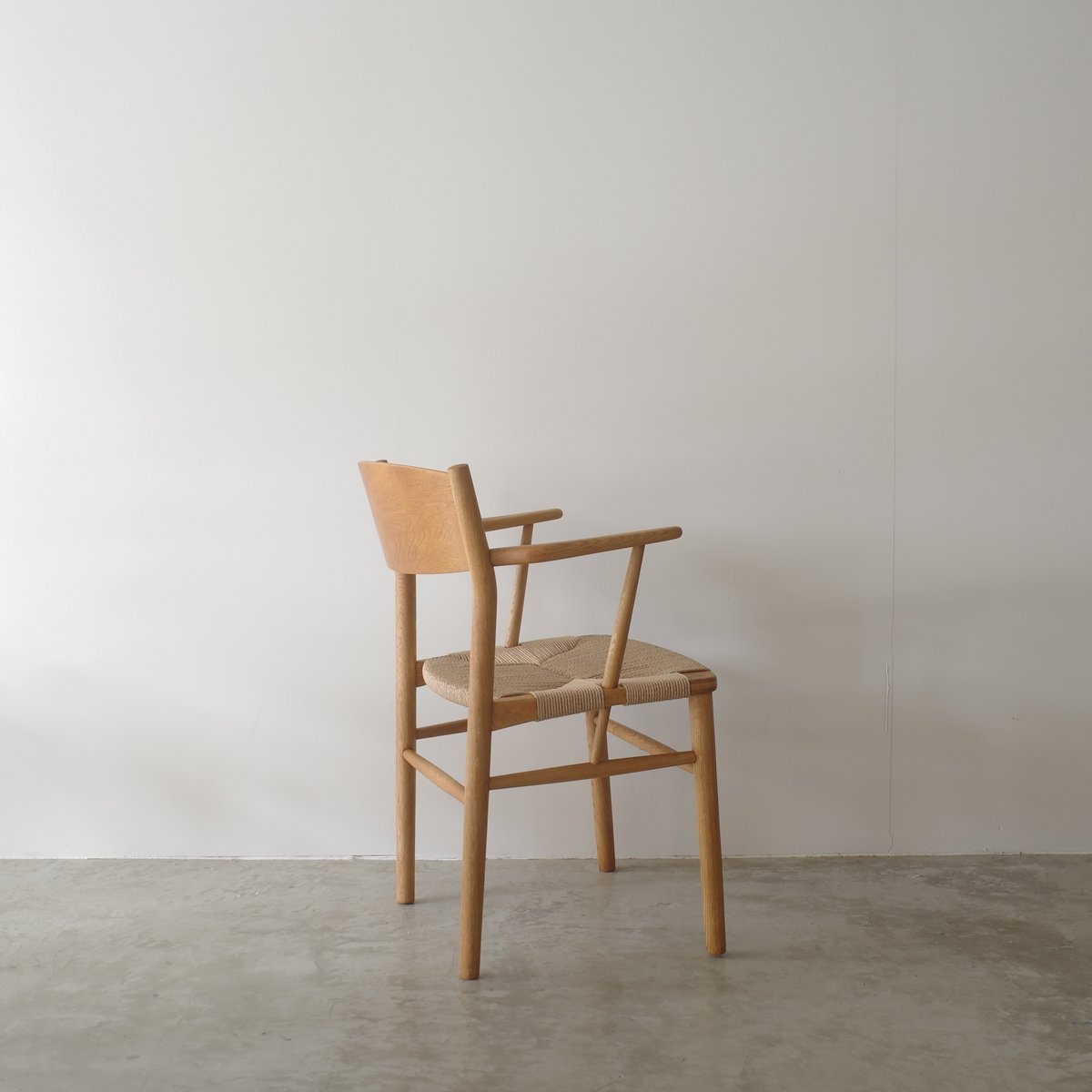 Borge Mogensen / model.156 アームチェア | 𝐟𝐥𝐨𝐨𝐫