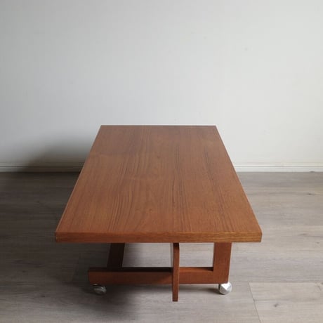 Hans J. Wegner / RY19 TVボード