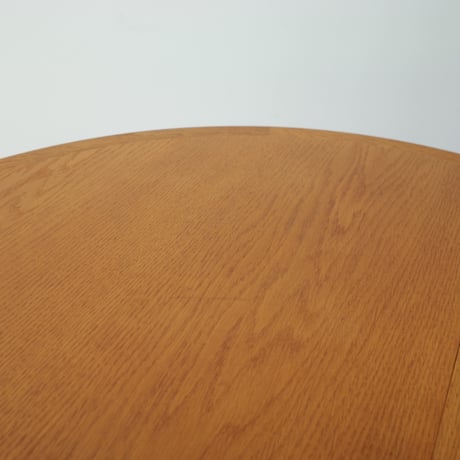 Arne Vodder for VAMO Møbelfabrik / ラウンドダイニングテーブル〈 oak 〉
