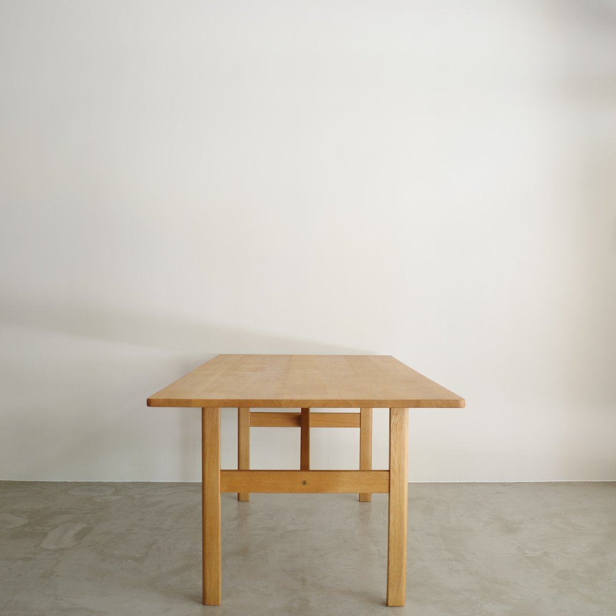 Borge Mogensen / model.6284 ダイニングテーブル | 𝐟𝐥𝐨𝐨𝐫