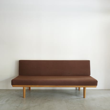 Hans J. Wegner / GE19 デイベッド