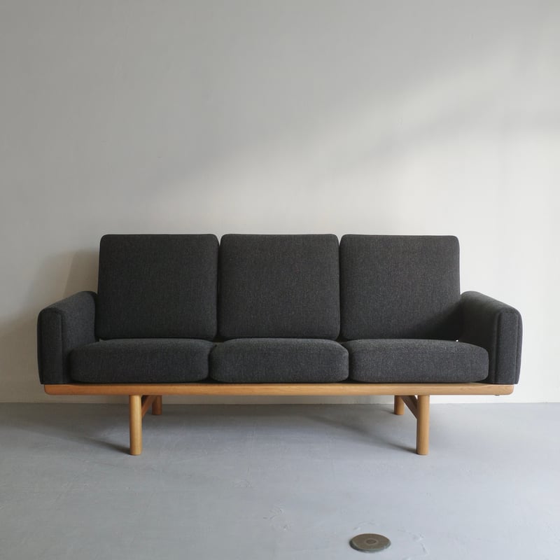 Hans J. Wegner / GE235 3シートソファ（ oak ） | 𝐟𝐥𝐨𝐨𝐫