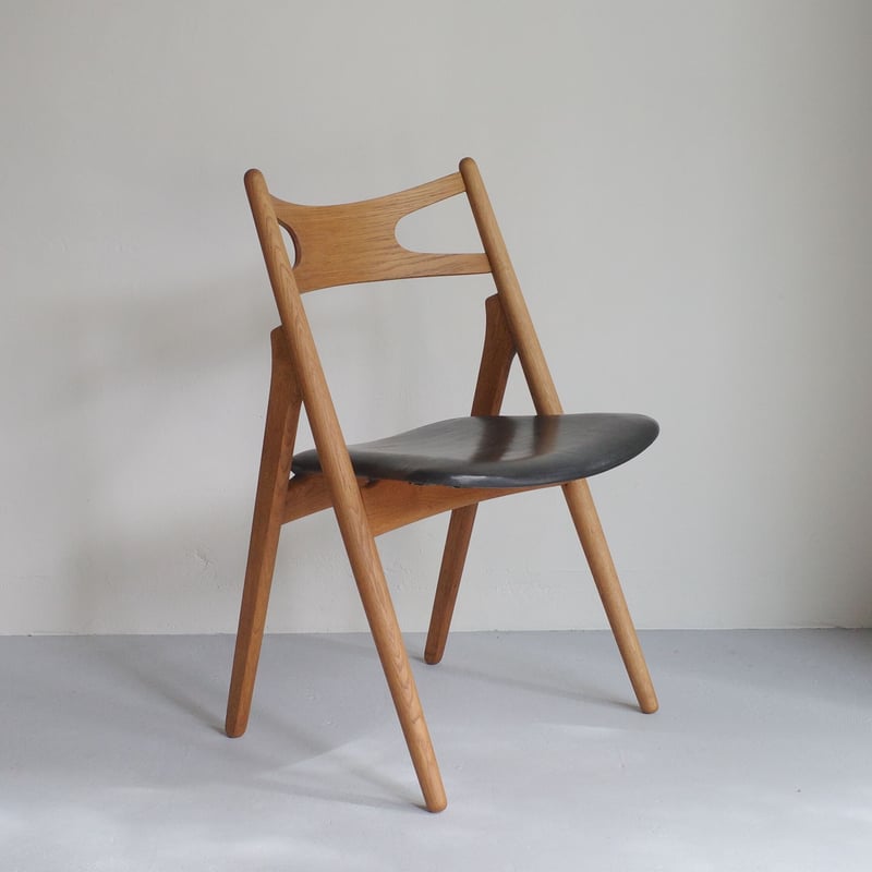 Hans J. Wegner / CH29 'Sawbuck' ダイニングチェア | 𝐟𝐥𝐨𝐨𝐫
