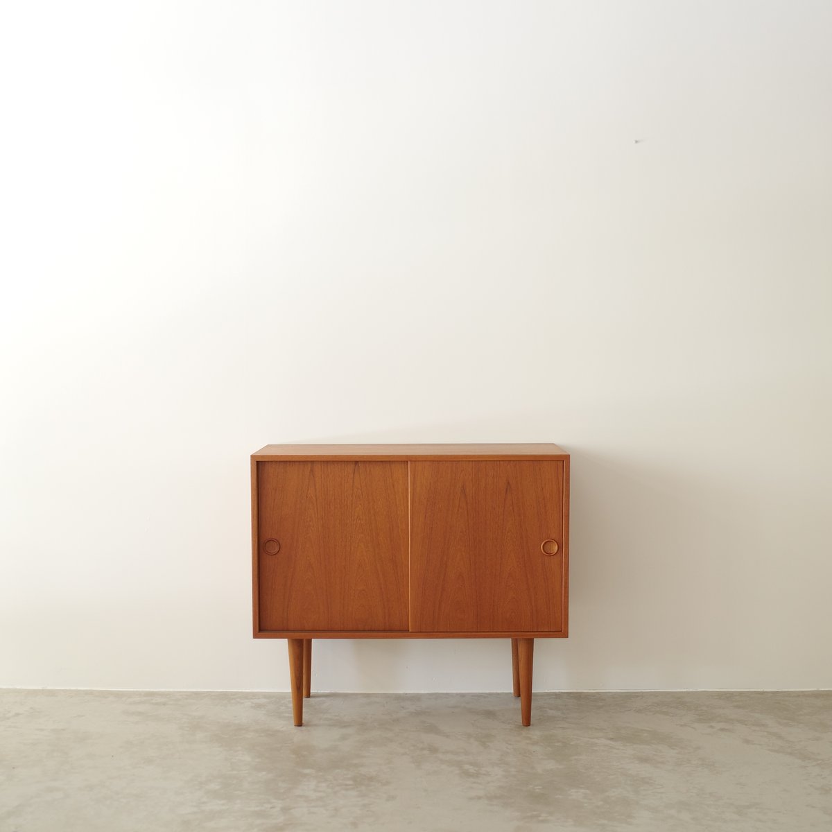 Kai Kristiansen / model.41 キャビネット（ teak ） | 𝐟𝐥𝐨𝐨𝐫