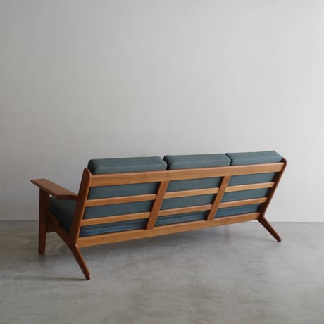 Hans J. Wegner / GE290 3シートソファ
