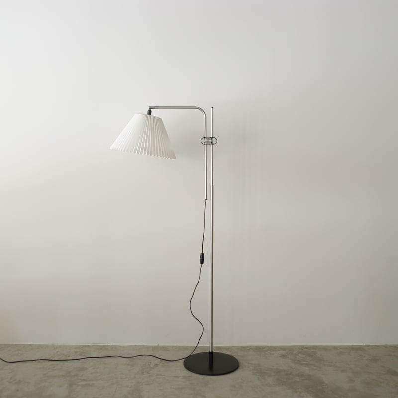 Michael Bang for Le Klint / model.321 フロアランプ |