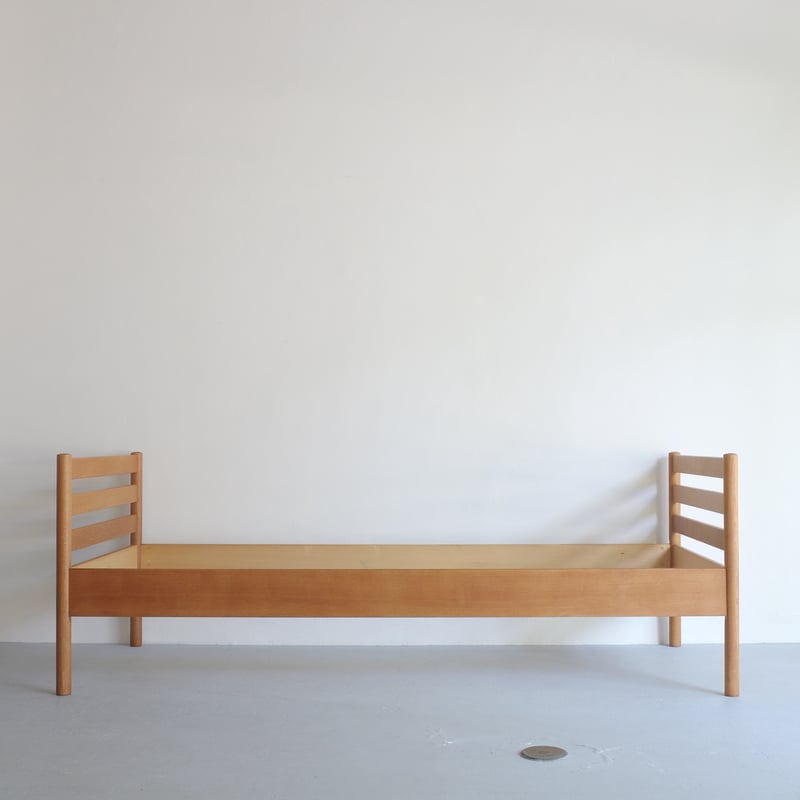 Hans J. Wegner / RY402 ベッド 2台セット( oak ) | 𝐟𝐥𝐨𝐨𝐫 Hans J. Wegner / RY402 ベッド 2台セット( oak ) | 𝐟𝐥𝐨𝐨𝐫
