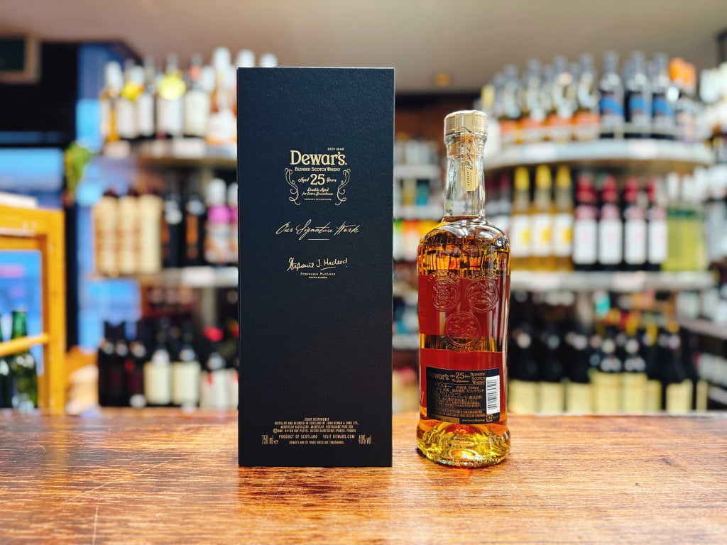 デュワーズ 25年 40度 750ml (メーカー終売予定商品) | 大塚酒店 デュワーズ 25年 40度 750ml (メーカー終売予定商品) | 大塚酒店