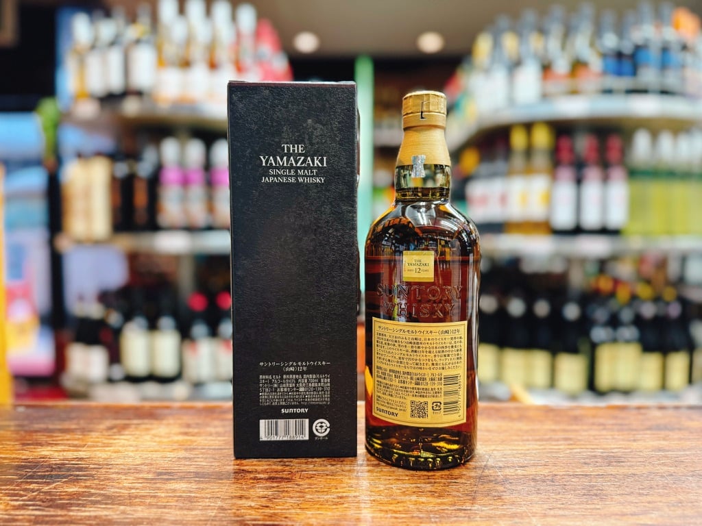 サントリー 山崎12年 ＆ ザ マッカラン シェリーオーク18年 2本飲み