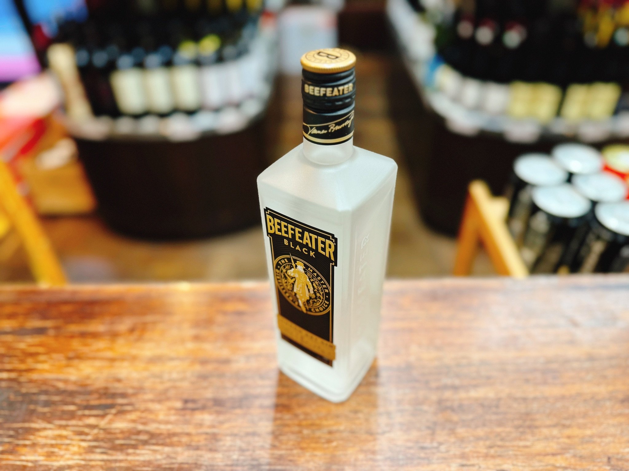 ビーフィーター ブラック （ジン） 40度 700ml | 大塚酒店