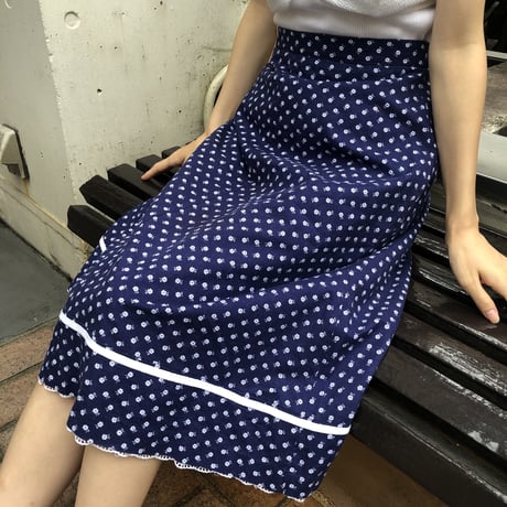 navy floral skirt
