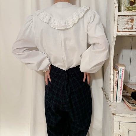 Vintage cotton lace collar blouse