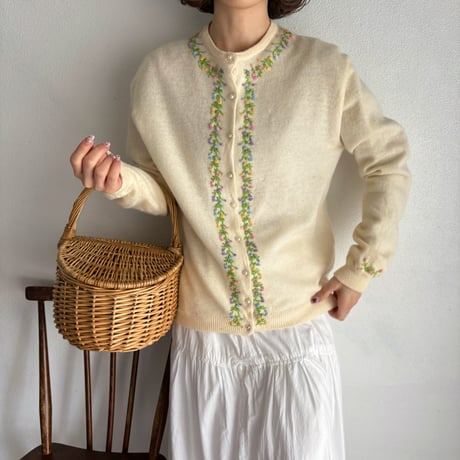 Vintage floral embroidery cardigan