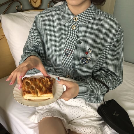 Heart embroidery check shirt
