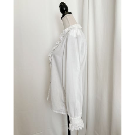 Vintage heart button frill blouse