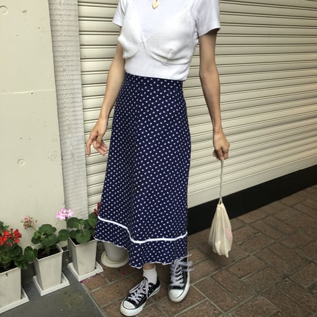 navy floral skirt